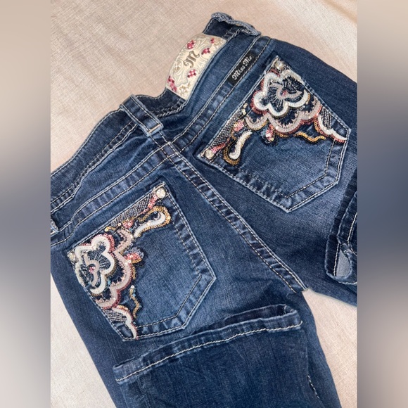 Gently used Miss me jeans size 28 boot - Picture 4 of 11